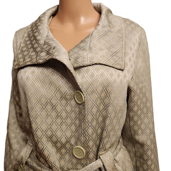 Industry Light Green Coat Size 6 - Picture 4 of 15